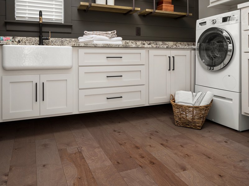 Solid vs Engineered Hardwood - Flooring Store in Oakville